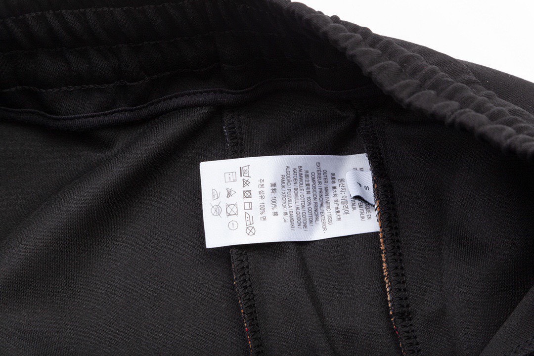 巴宝莉/Buberry 夏季新款 侧边格纹织带拼接休闲短裤五分裤 黑色