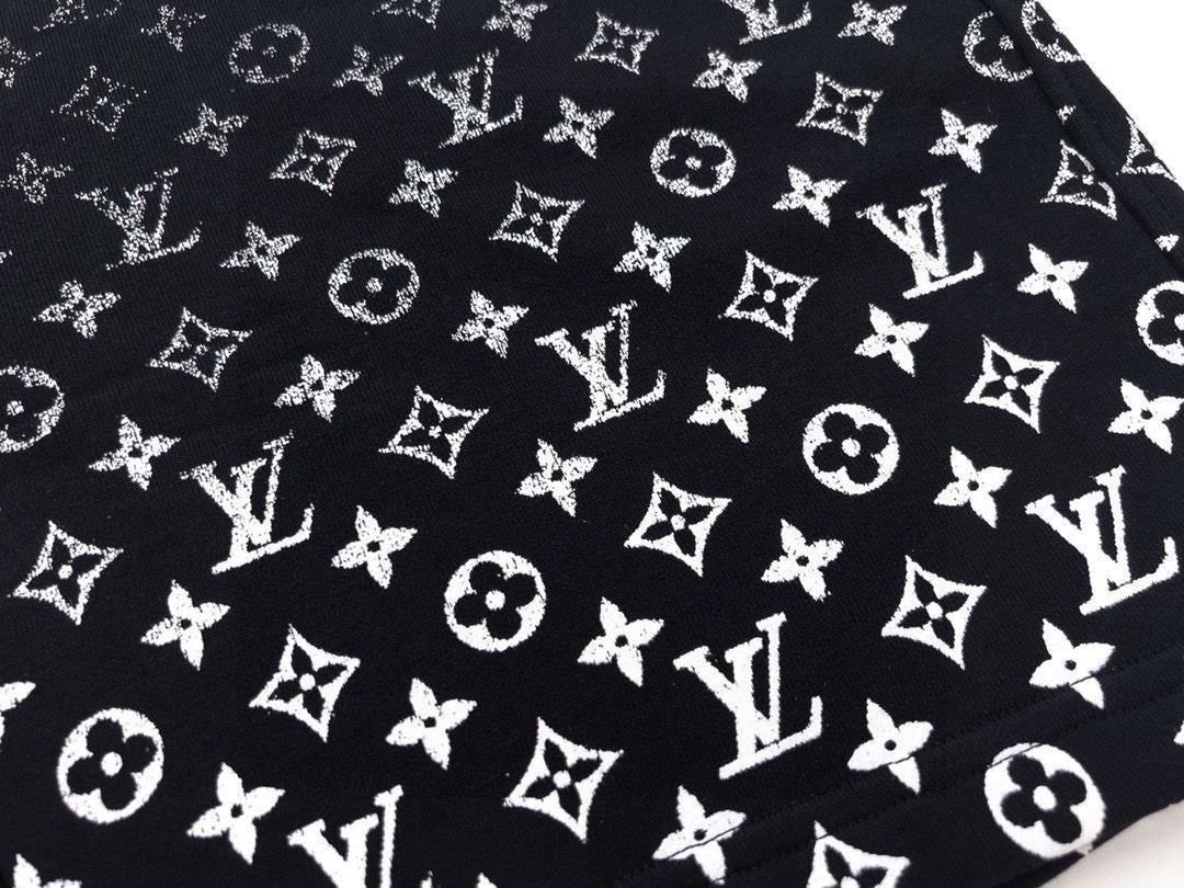 路易威登/Louis Vuitton 夏季新款 经典老花渐变印花休闲短裤白色/黑色