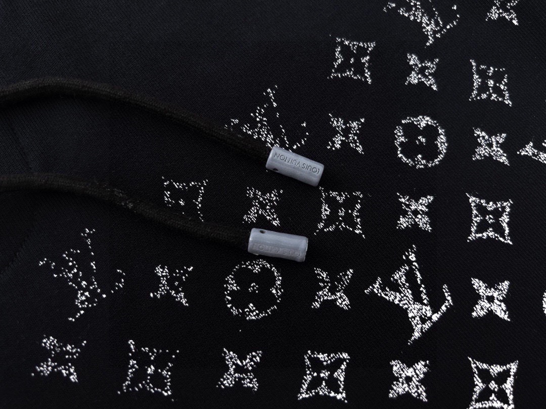 路易威登/Louis Vuitton 夏季新款 经典老花渐变印花休闲短裤白色/黑色