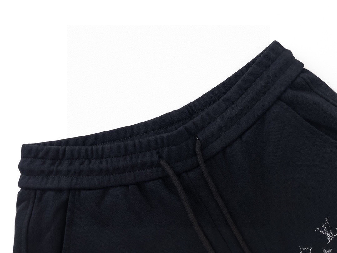 路易威登/Louis Vuitton 夏季新款 经典老花渐变印花休闲短裤白色/黑色