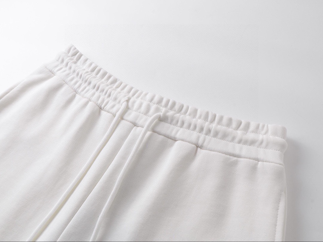 巴宝莉/Burberry 夏季新款 经典战马字母刺绣休闲短裤 黑色/白色