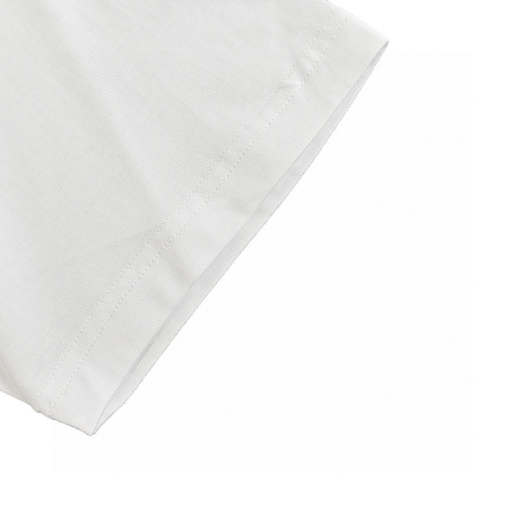 巴宝莉/Burberry 夏季新款 经典小TB刺绣圆领短袖T恤 黑色/白色-Chinese UA Cheap High Quatity Brand Clothes Bags handbags Sneakers wholesale wholesaler seller from China Factory suppliers Fashion Clothing Shoes best Quality Beautiful Price 巴宝莉/Burberry 夏季新款 经典小TB刺绣圆领短袖T恤 黑色/白色