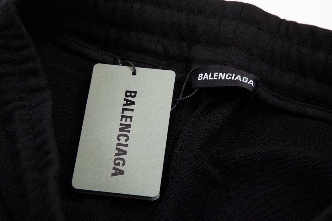 巴黎世家/Balenciaga 春夏新品 立体字母刺绣休闲短裤 五分裤 黑色