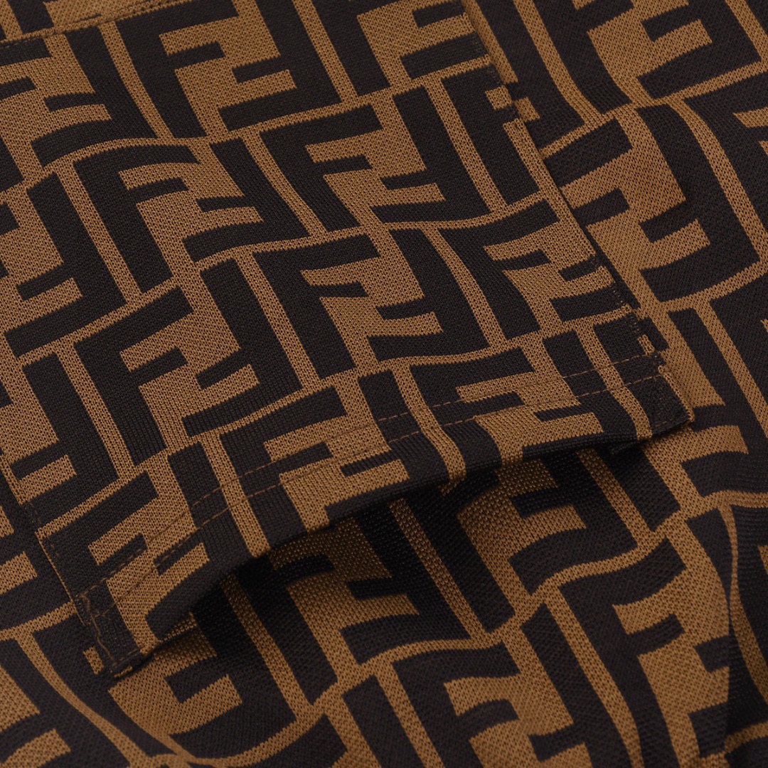 芬迪/Fendi 夏季新款 老花提花休闲短裤 卡其色