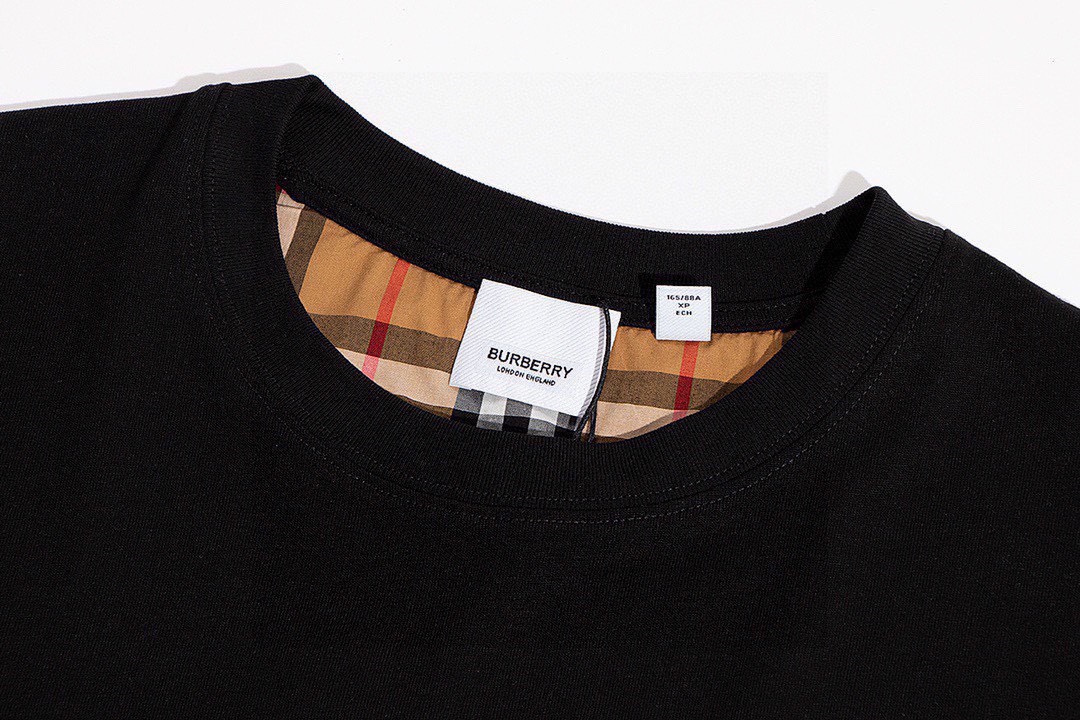 巴宝莉/Burberry 夏季新款 经典格纹袖子拼接圆领短袖T恤 黑色