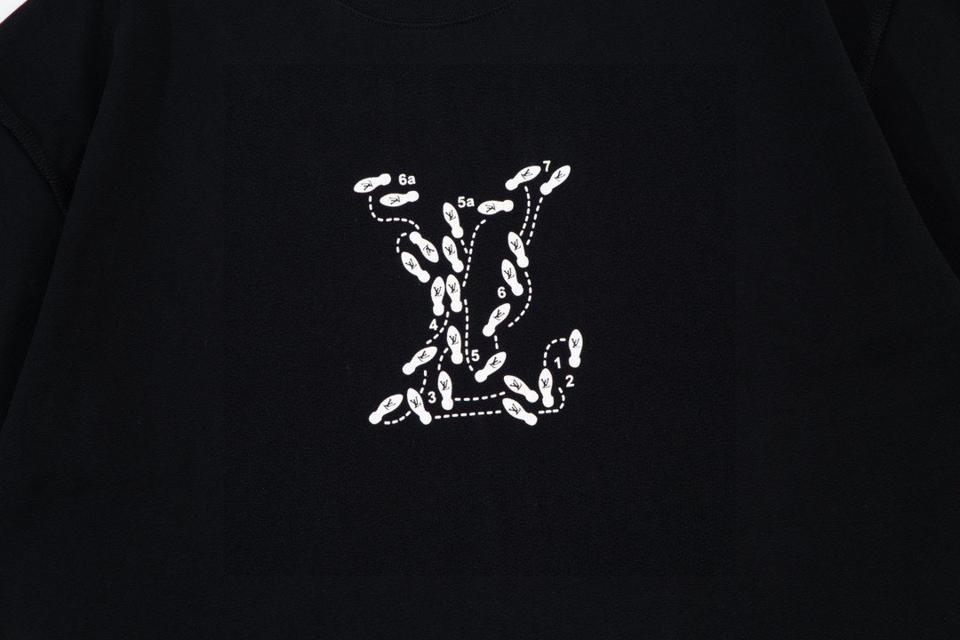 路易威登/Louis Vuitton 夏季新款 发泡字母印花圆领短袖T恤 白色/黑色