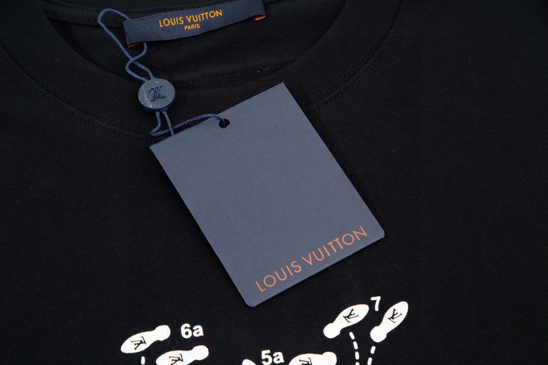 路易威登/Louis Vuitton 夏季新款 发泡字母印花圆领短袖T恤 白色/黑色