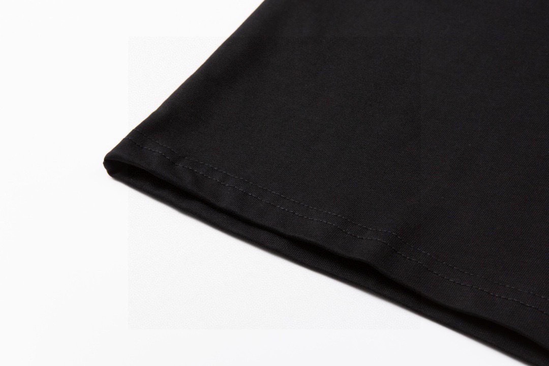 罗意威/Loewe 夏季新款 皮标口袋logo圆领短袖T恤 黑色/杏色