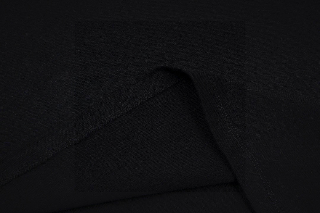 罗意威/Loewe 夏季新款 皮标口袋logo圆领短袖T恤 黑色/杏色