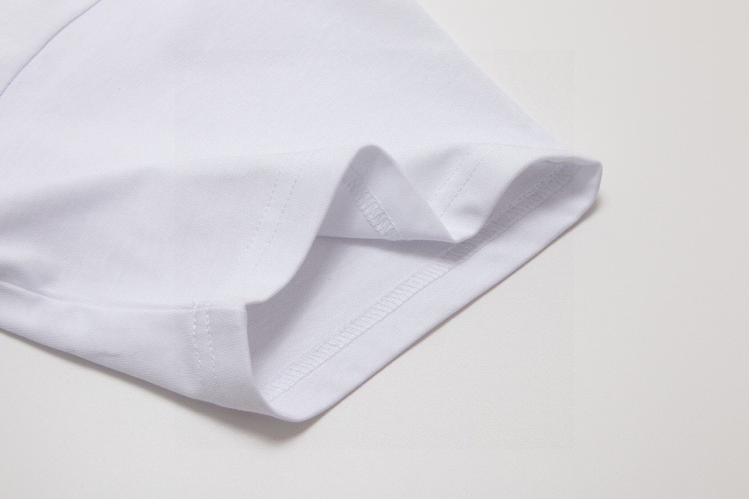 巴宝莉/Burberry 夏季新款 胸前徽标贴布圆领短袖T恤 黑色/白色