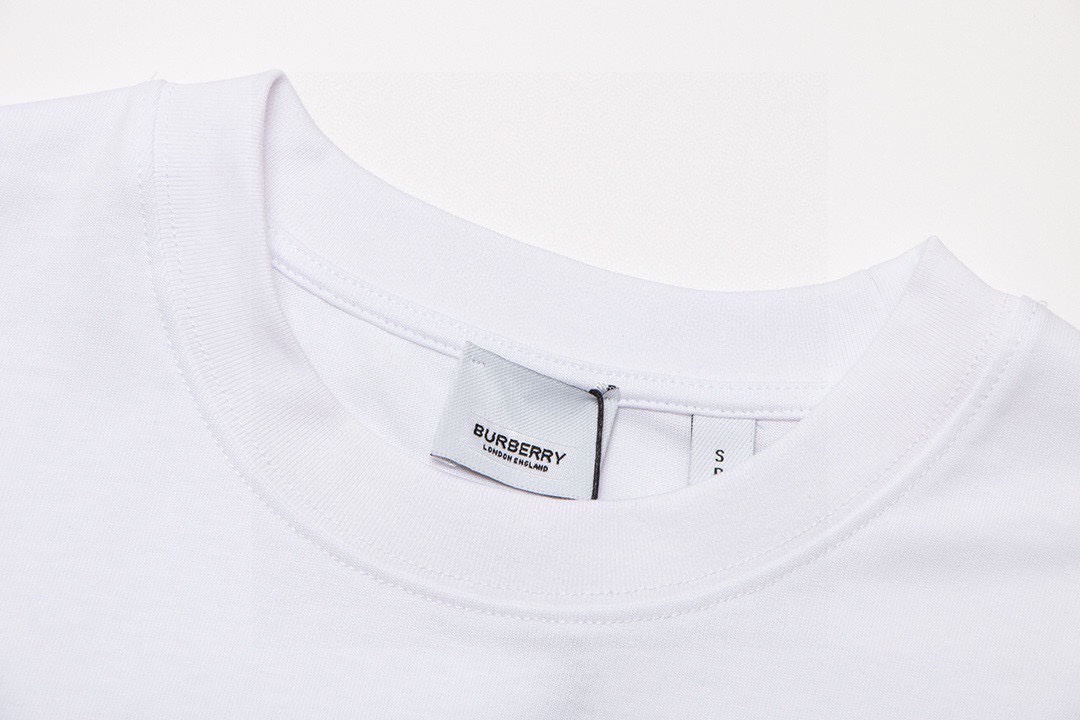巴宝莉/Burberry 夏季新款 胸前徽标贴布圆领短袖T恤 黑色/白色
