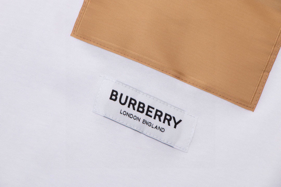 巴宝莉/Burberry 夏季新款 胸前徽标贴布圆领短袖T恤 黑色/白色