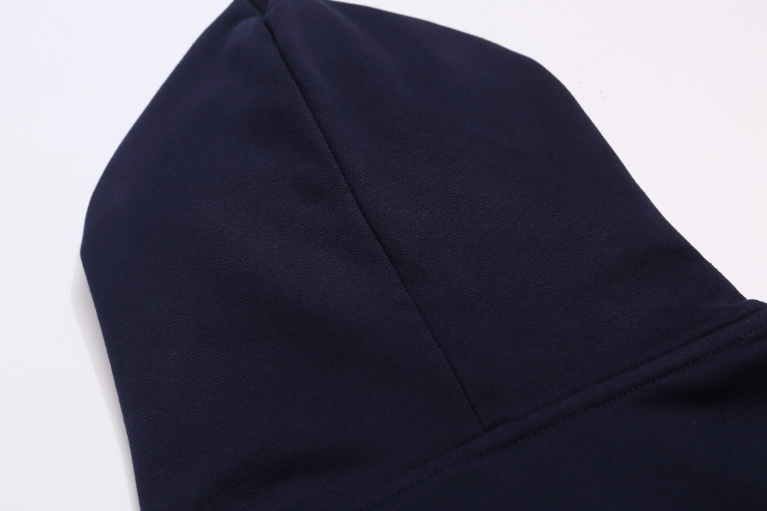 路易威登/Louis Vuitton 秋冬新款 刺绣帆船字母连帽卫衣-High Quatity Cheap Brand wholesale wholesaler seller Clothes Bags handbags Sneakers Top Fashion Clothing Shoes from China Factory Chinese suppliers best Quality Beautiful Price 路易威登/Louis Vuitton 秋冬新款 刺绣帆船字母连帽卫衣