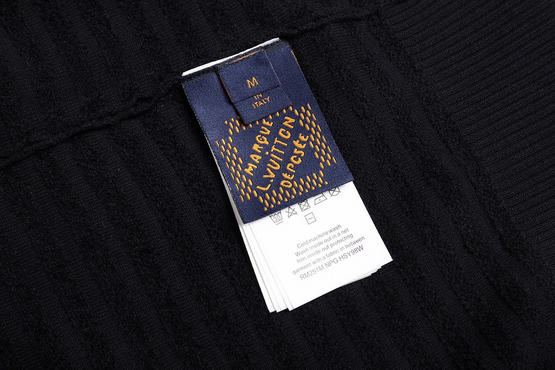 路易威登/Louis Vuitton 秋冬新款 提花斜纹拼接针织连帽卫衣-High Quatity Cheap Brand wholesale wholesaler seller Clothes Bags handbags Sneakers Top Fashion Clothing Shoes from China Factory Chinese suppliers best Quality Beautiful Price 路易威登/Louis Vuitton 秋冬新款 提花斜纹拼接针织连帽卫衣