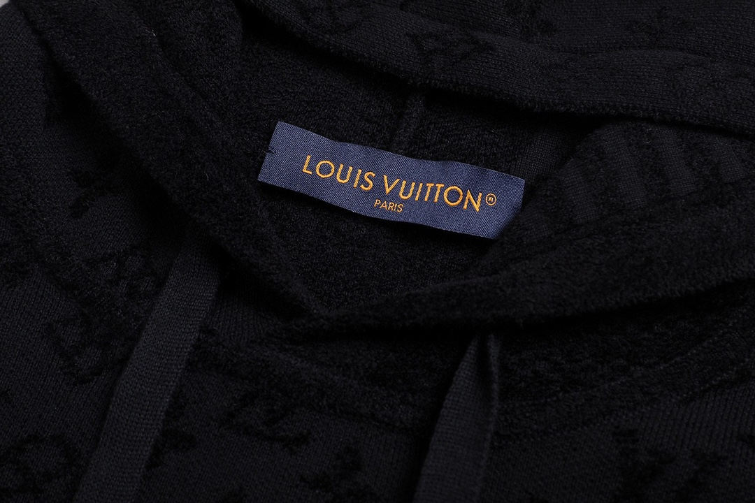 路易威登/Louis Vuitton 秋冬新款 提花斜纹拼接针织连帽卫衣-High Quatity Cheap Brand wholesale wholesaler seller Clothes Bags handbags Sneakers Top Fashion Clothing Shoes from China Factory Chinese suppliers best Quality Beautiful Price 路易威登/Louis Vuitton 秋冬新款 提花斜纹拼接针织连帽卫衣