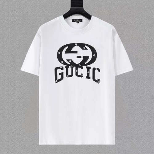 Gucci Summer Series White Cotton T-Shirt with Logo - Classic Fit 1 Gucci Summer Series White Cotton T-Shirt with Logo - Classic Fit