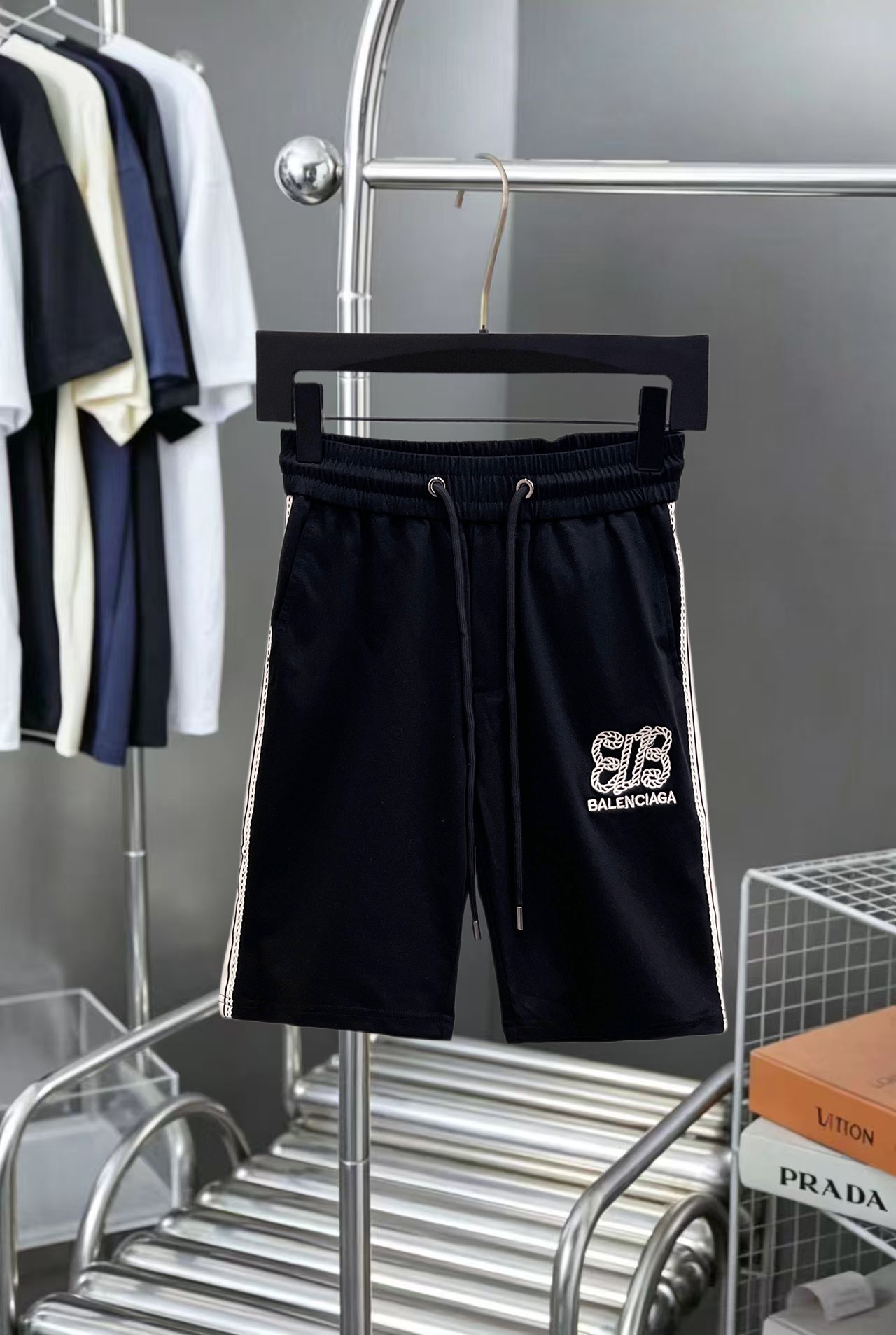P120 Balenciaga tres estándares completos 2026 verano nuevos pantalones cortos casuales para hombres y mujeres, tejidos…