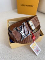 Product Name: LV .. Louis .. Vuitton ✈️ Belt • Belt • Original model: hanging buckle, classic pure steel grinding glue surface, head layer cowhide, picture physical shooting materials The pure steel is buckled, and the plating of the plating is never colored. Original classic header cowhide double -line crocodile pattern brown paddy yellow head layer cowhide flat pattern, silver buckle, double -sided use, pure steel buckle head, counter the same quality, give people to use the preferred ✈️ packaging: as shown in the picture counter packaging NFC tag, as shown in the counter Gift punch, original electronic ticket, width 3.8cm 1 Product Name: LV .. Louis .. Vuitton ✈️ Belt • Belt • Original model: hanging buckle, classic pure steel grinding glue surface, head layer cowhide, picture physical shooting materials The pure steel is buckled, and the plating of the plating is never colored. Original classic header cowhide double -line crocodile pattern brown paddy yellow head layer cowhide flat pattern, silver buckle, double -sided use, pure steel buckle head, counter the same quality, give people to use the preferred ✈️ packaging: as shown in the picture counter packaging NFC tag, as shown in the counter Gift punch, original electronic ticket, width 3.8cm