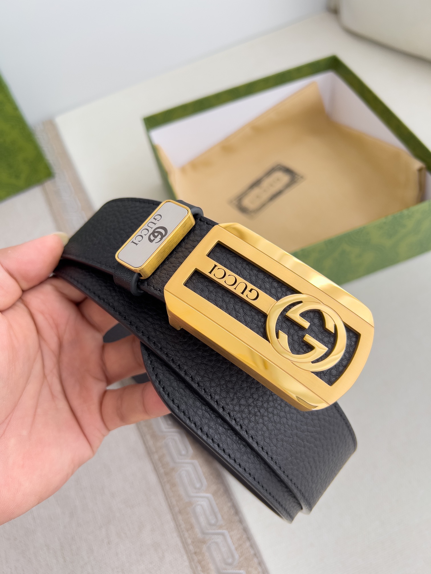 Gucci Leather Belt with Gold Buckle, Adjustable and Reversible, 3.8cm Width 5 i1726134382 4210 1