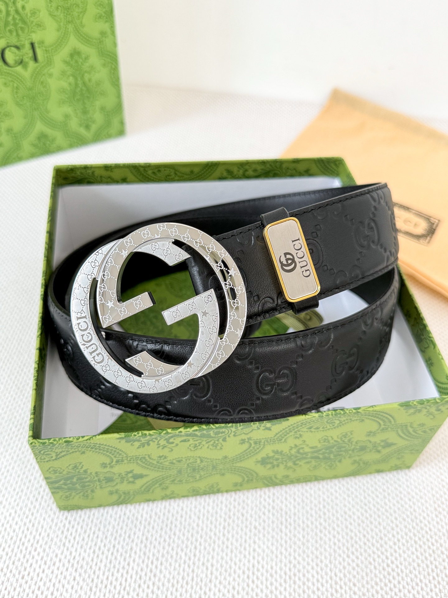 .Gu...cci· · ✈️· 🐂 24k 🌈 ➕ ✈️ 3.8cm Gucci Cintura