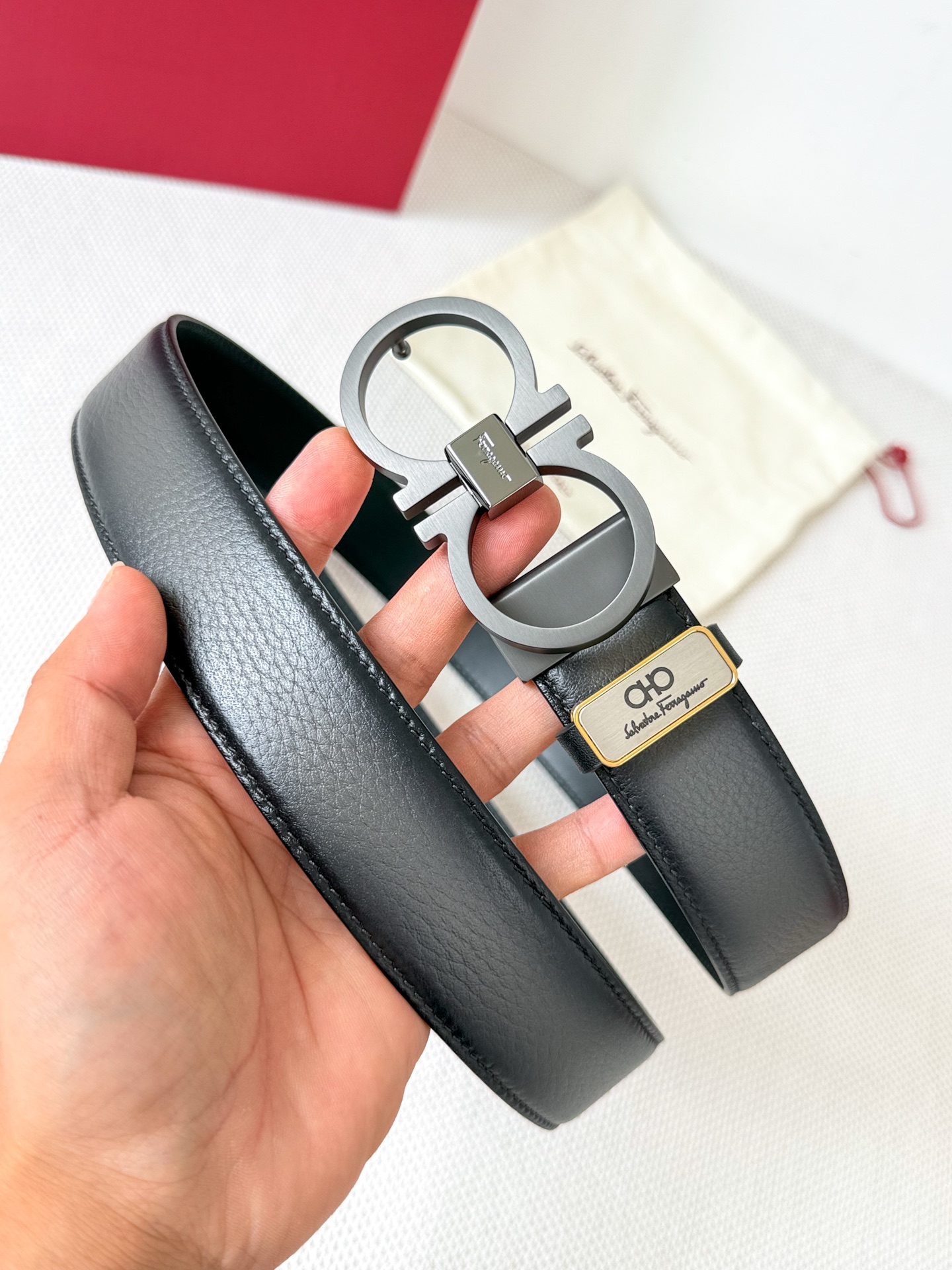 .Ferrgamo✈️ · · 🐂 🌈 ✨ ➕ ✈️ 3.5cm Ferragamo Cintura Novità