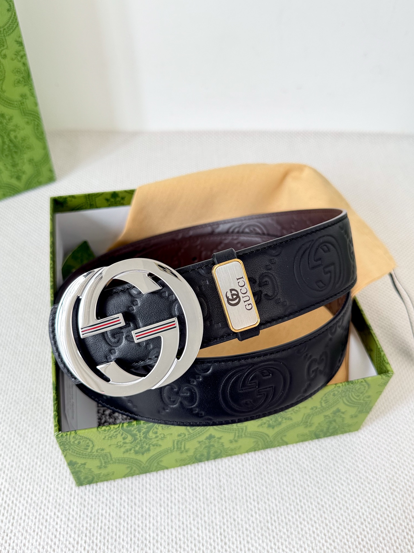 .Gu...cci· · ✈️· 🐂 24k 🌈 ➕ ✈️ 3.8cm Gucci Cintura