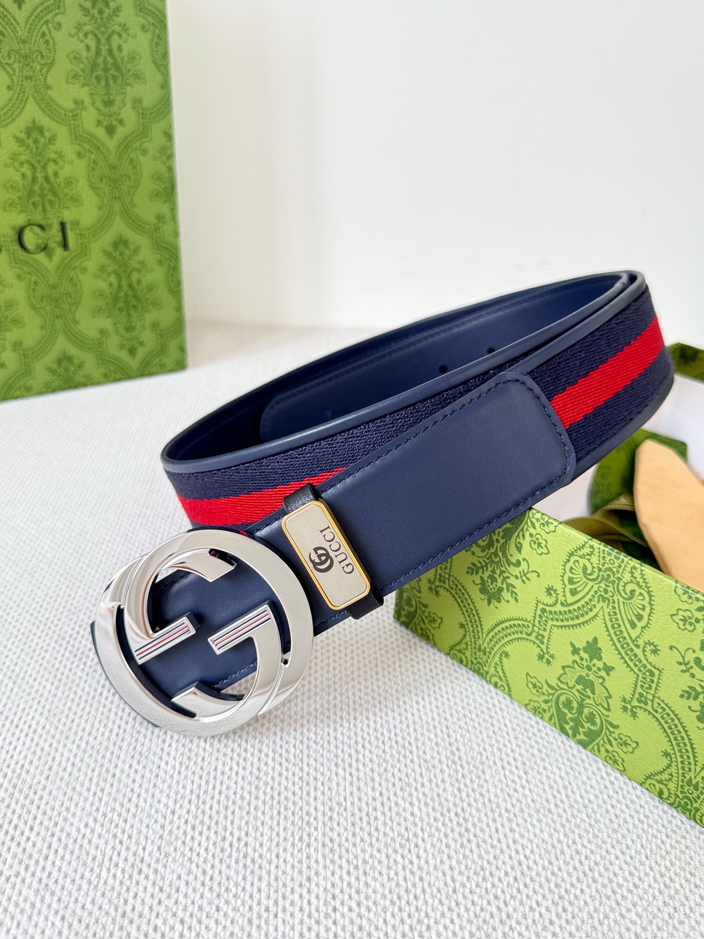 .Gu...cci· · ✈️· 🐂 24k 🌈 ➕ ✈️ 3.8cm Gucci Cintura