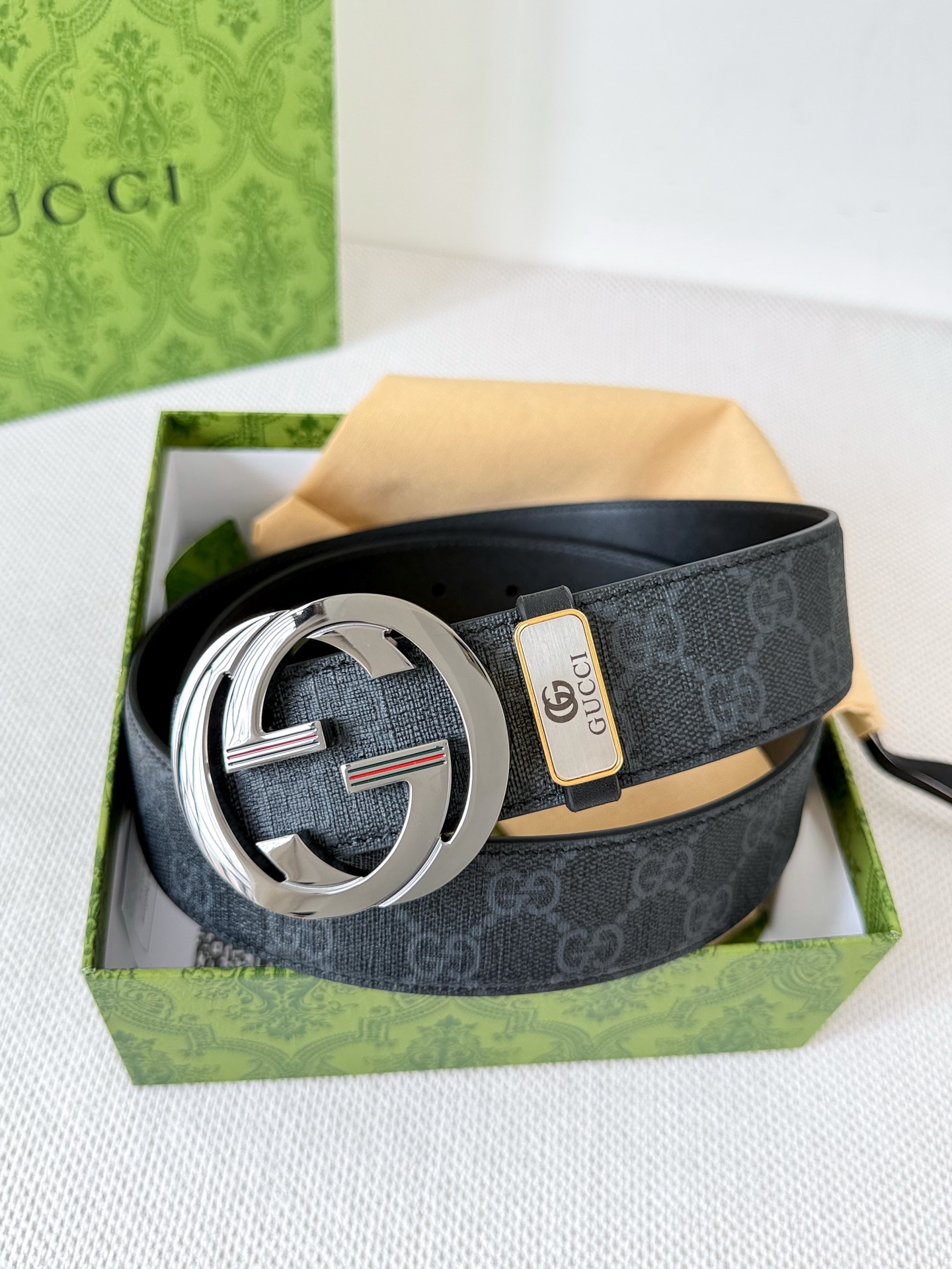.Gu...cci· · ✈️· 🐂 24k 🌈 ➕ ✈️ 3.8cm Gucci Cintura