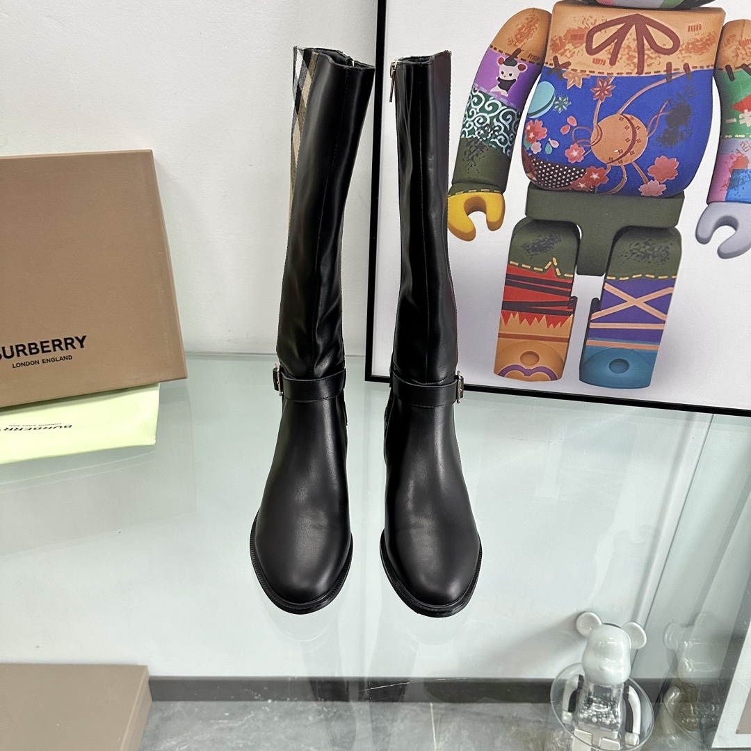 Burberry House Check Oxen Skin Boots Collection Overview - 图片 9