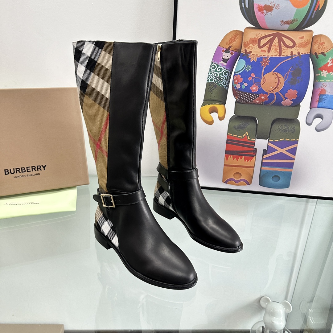 Burberry House Check Oxen Skin Boots Collection Overview - 图片 1