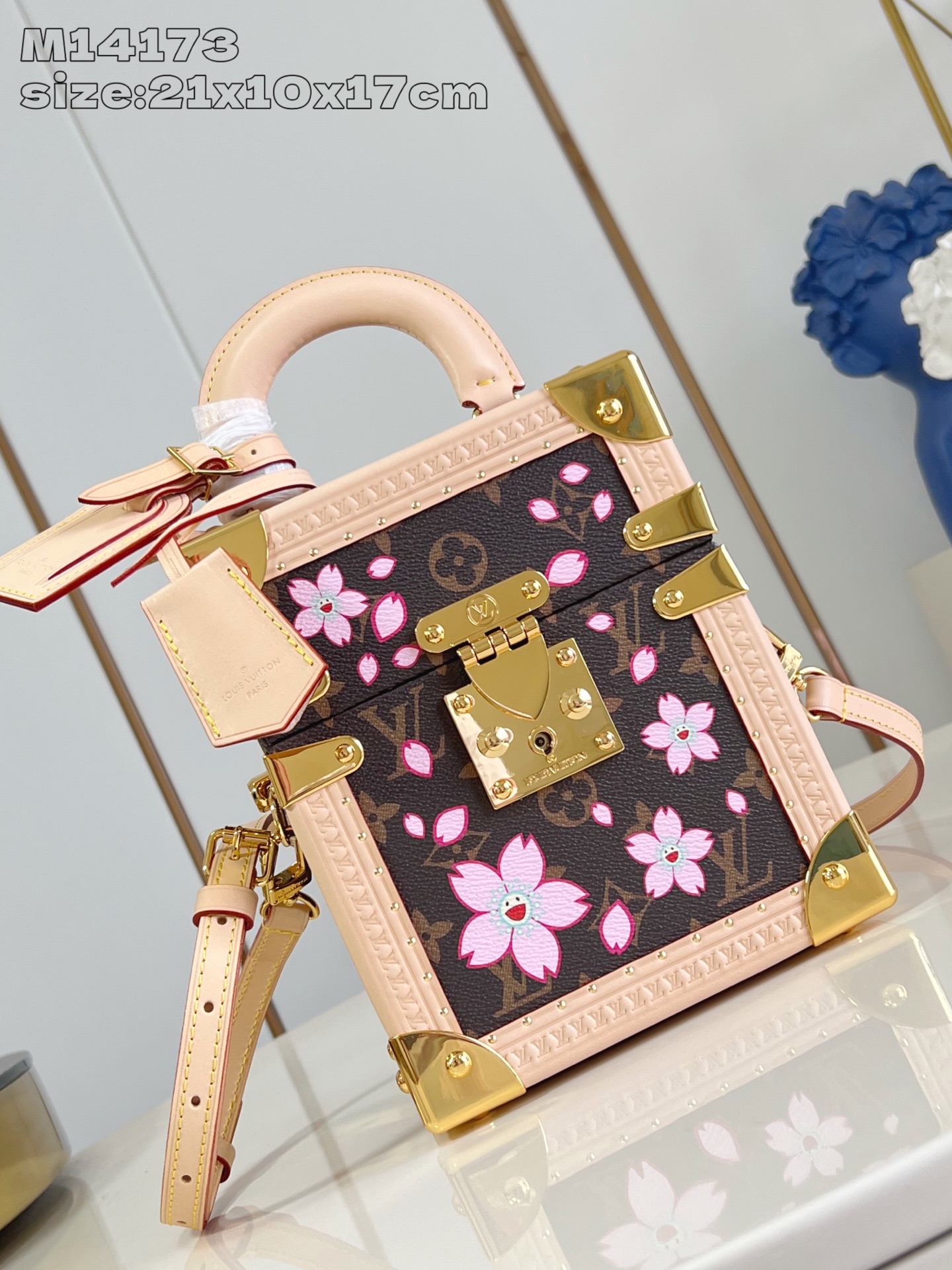 批 顶级原单复刻✨M14173 本款 Camera Box 手袋以欢欣姿态加入...