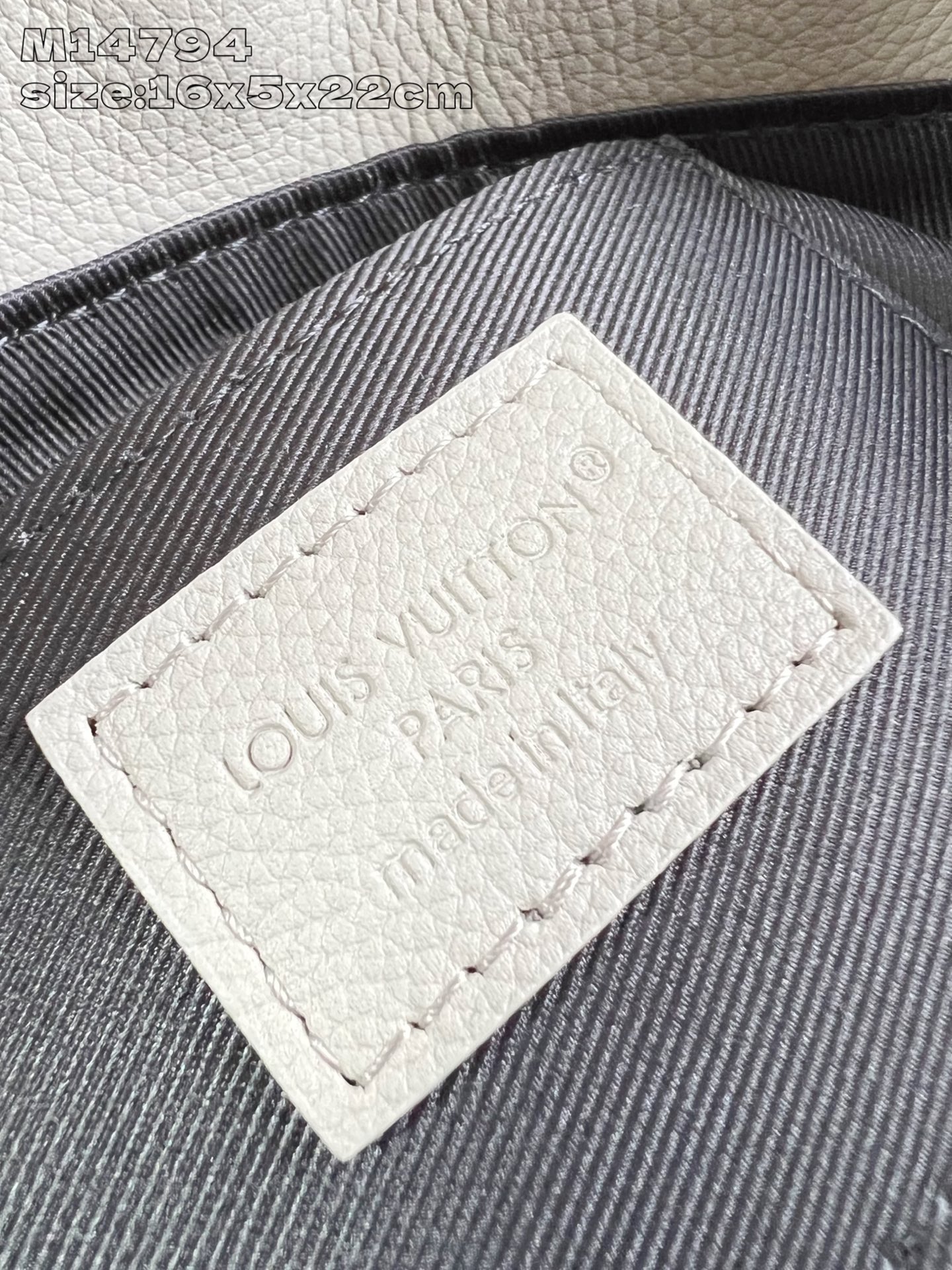 Louis Vuitton Monogram Shadow 迷你手袋lv,包 9