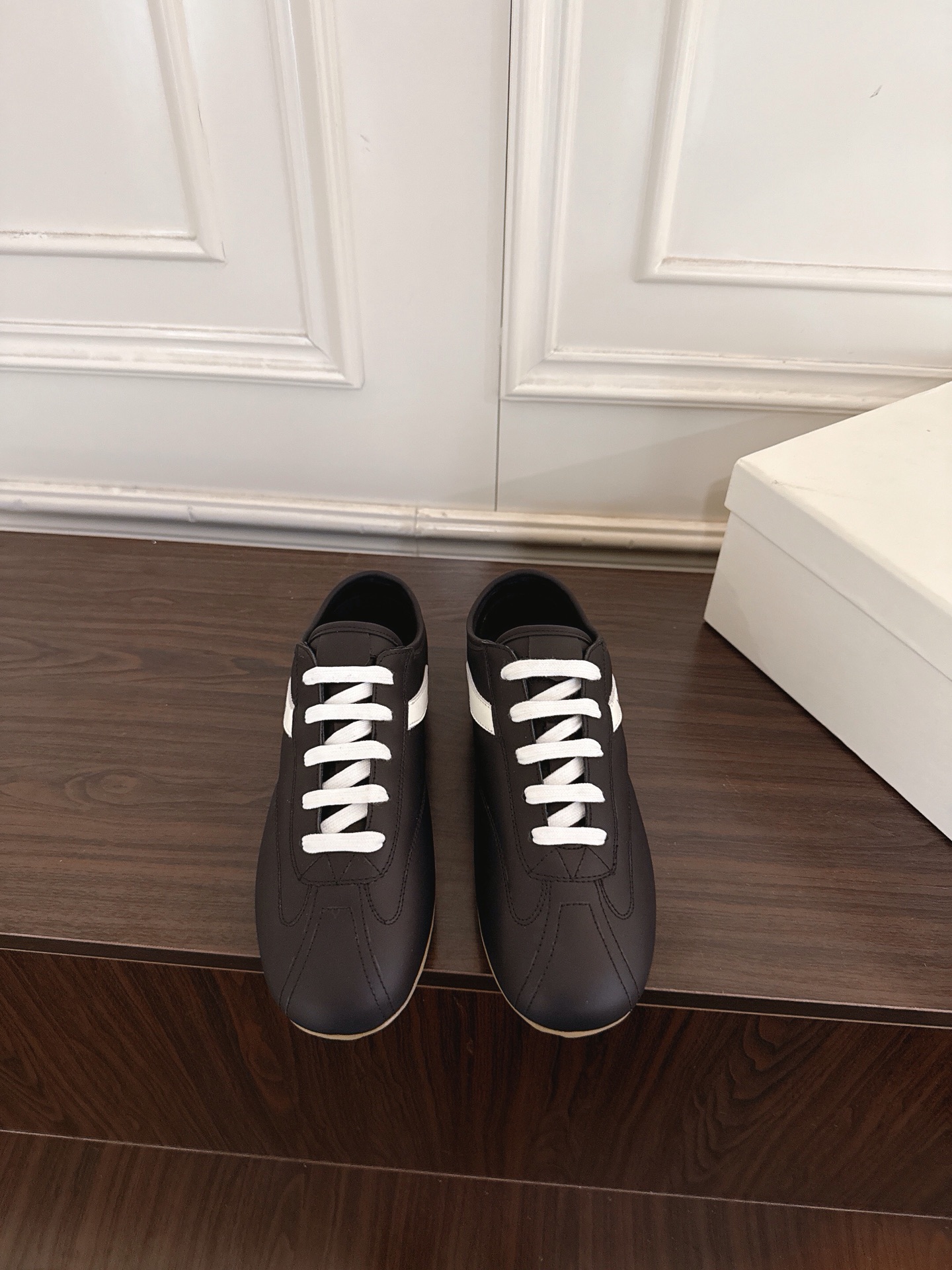 Designer Sneakers