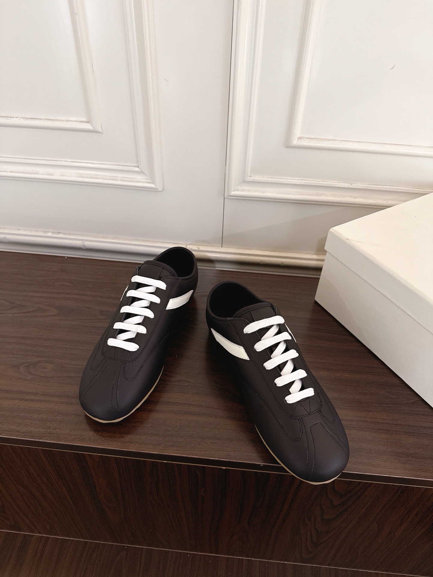 Designer Sneakers