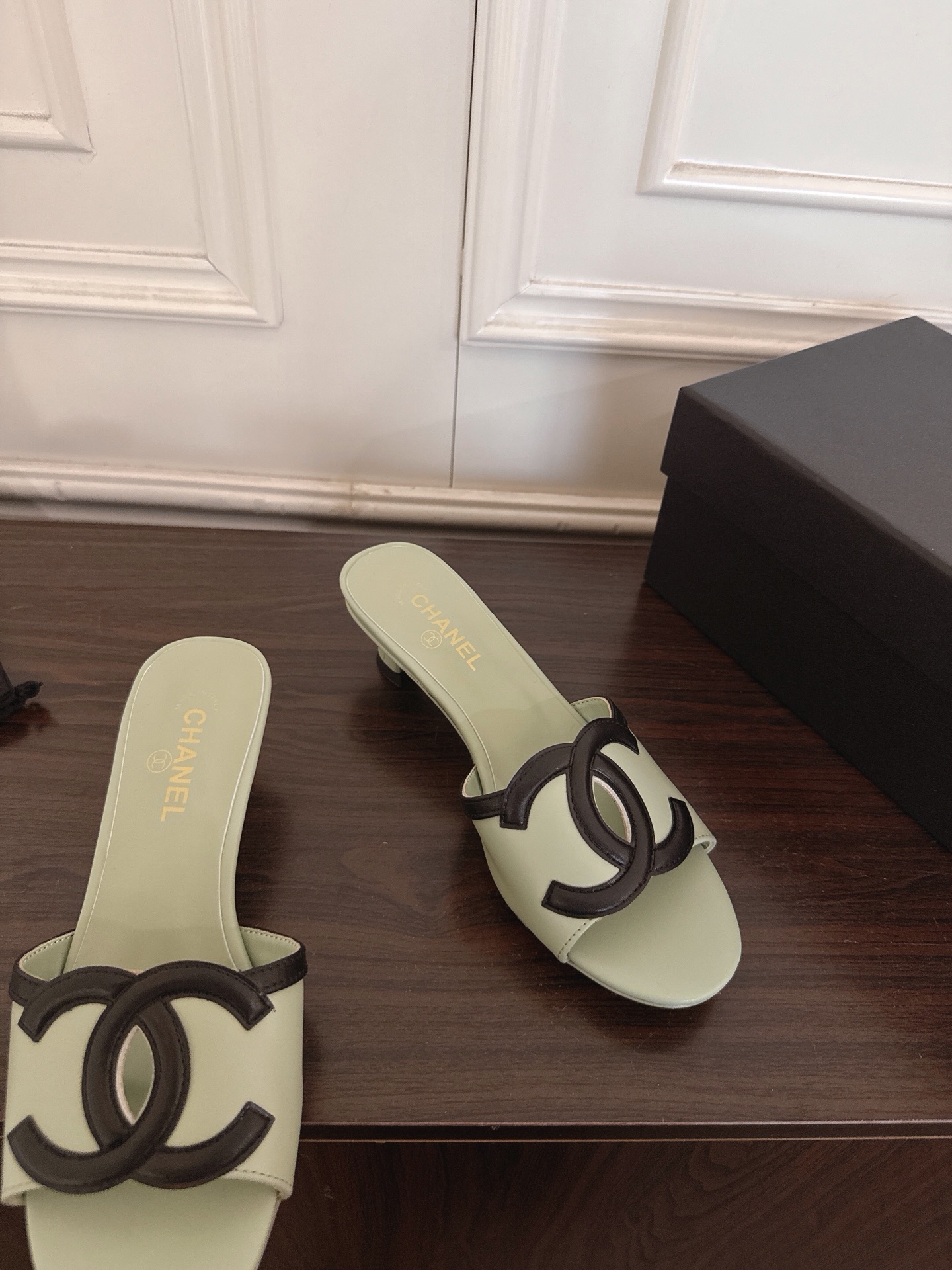 Chanel Slides