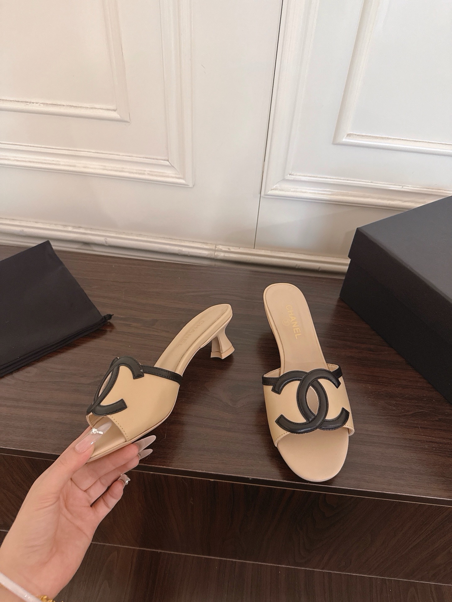 Chanel Slides