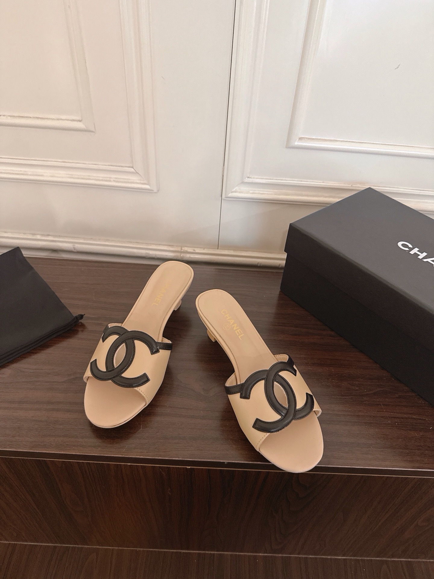 Chanel Slides