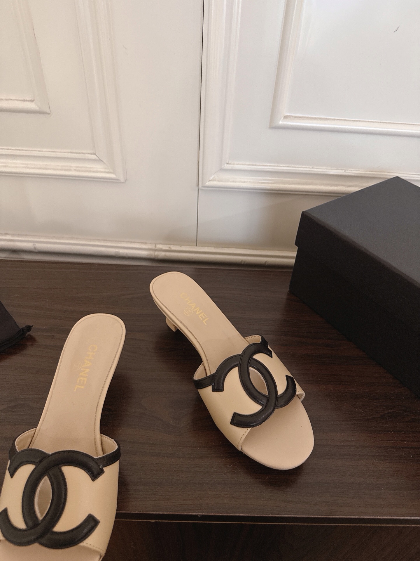 Chanel Slides