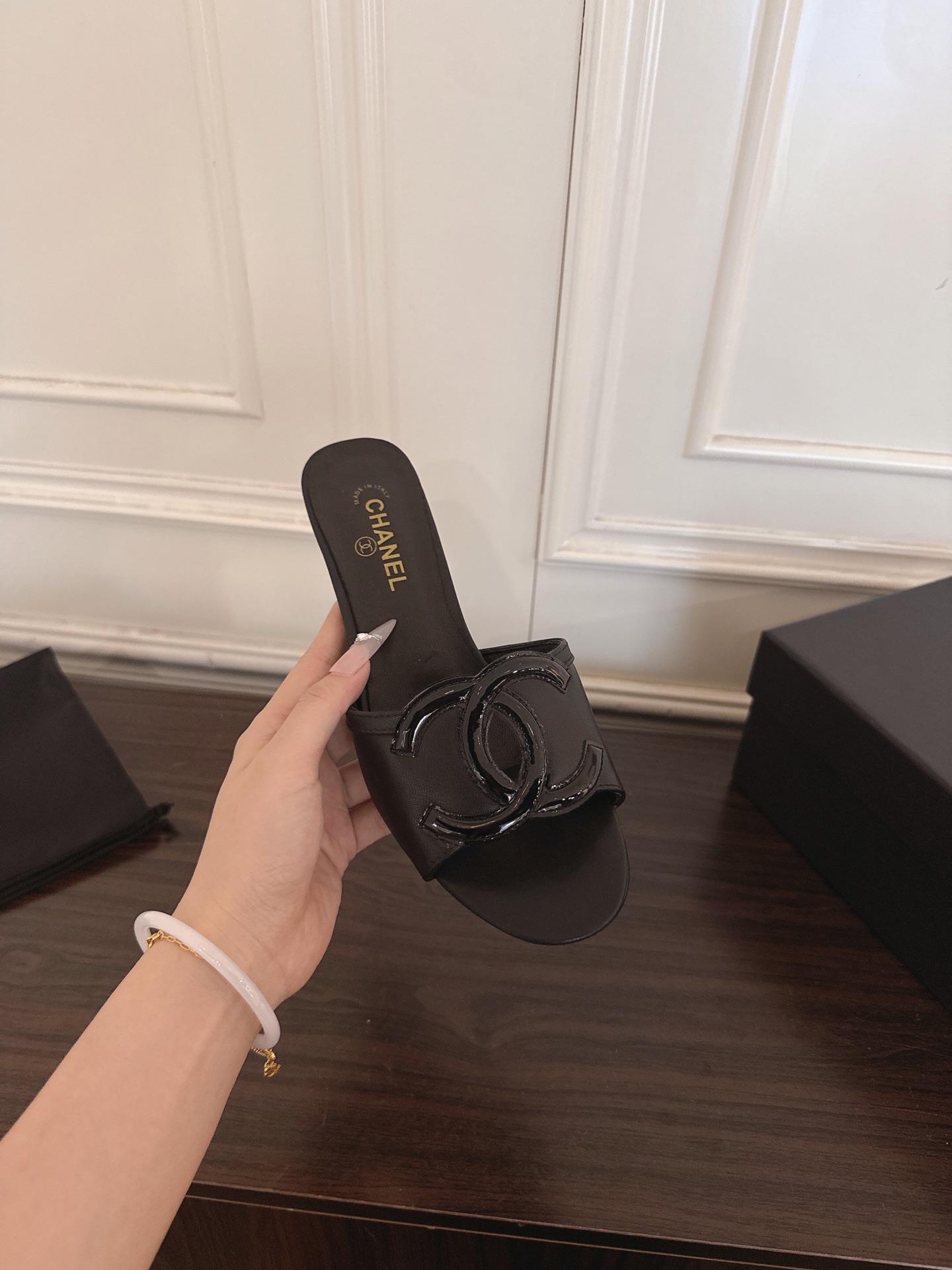 Chanel Slides