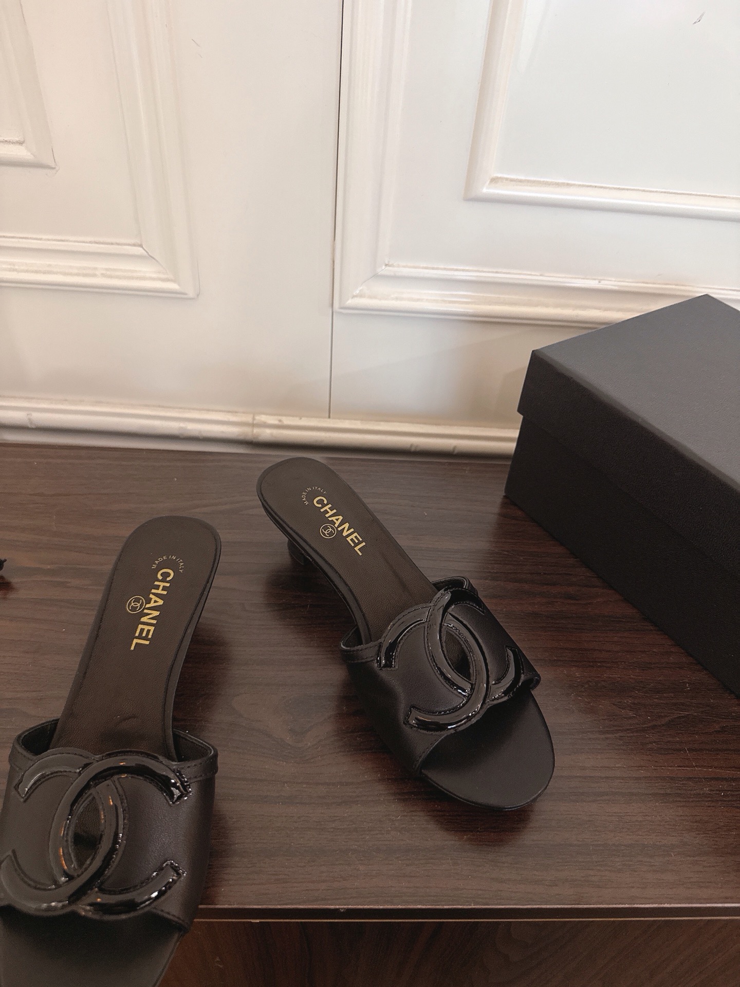 Chanel Slides