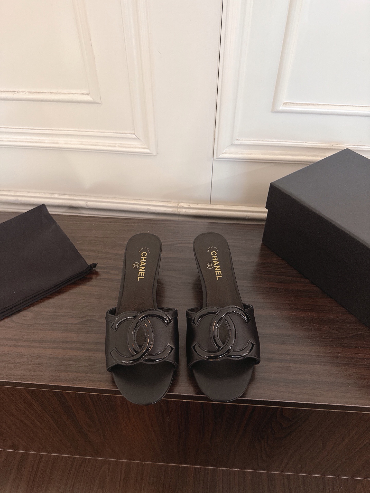 Chanel Slides