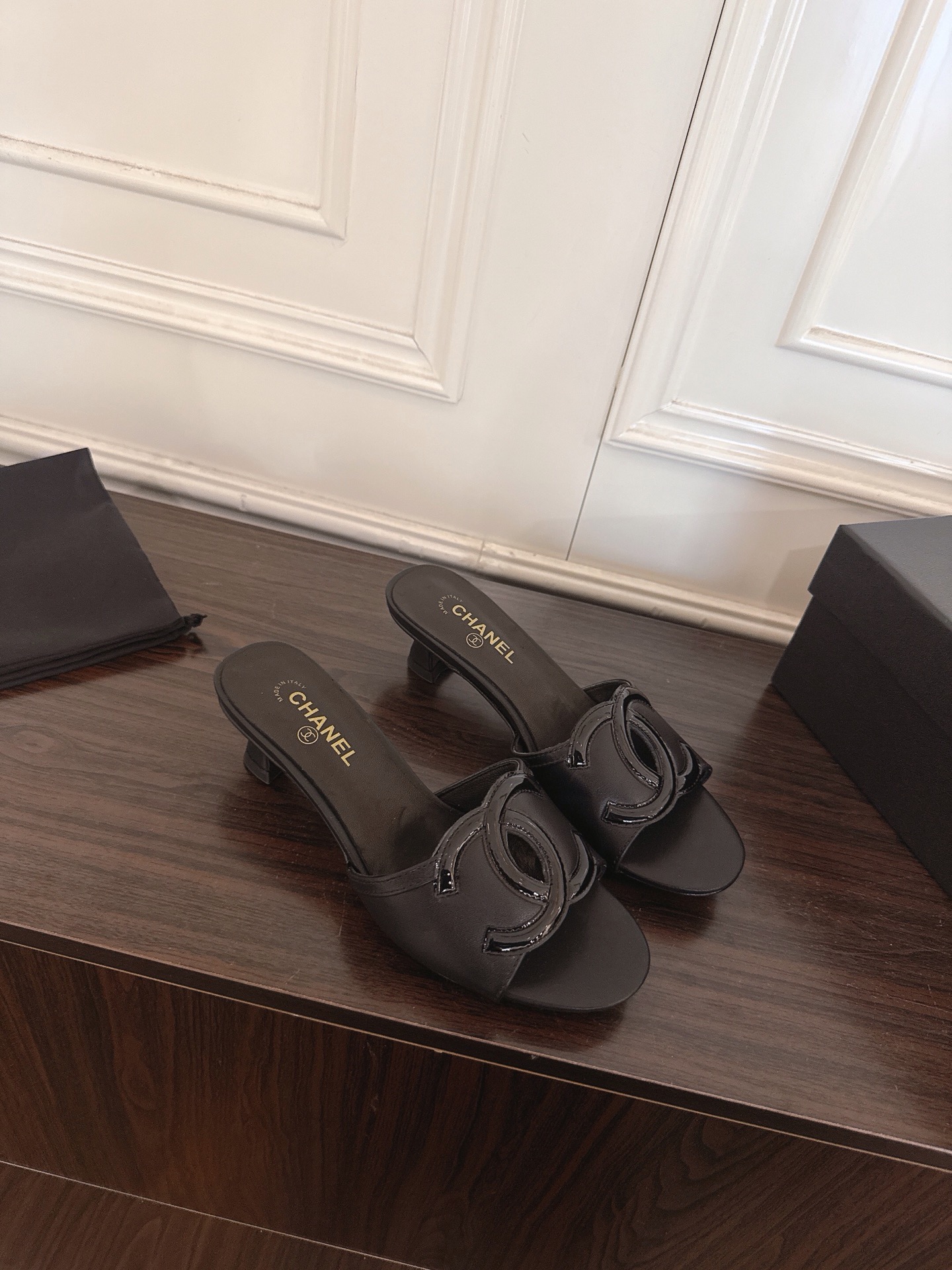 Chanel Slides