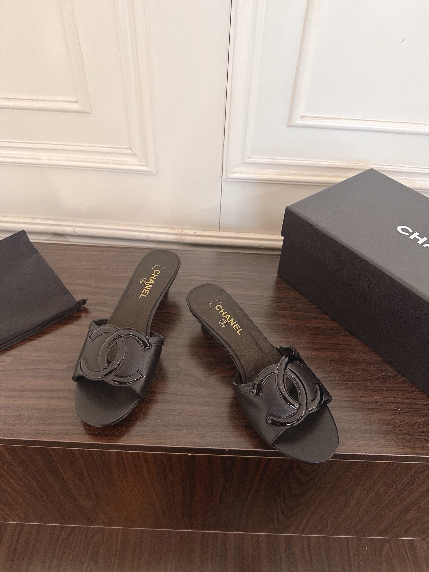 Chanel Slides