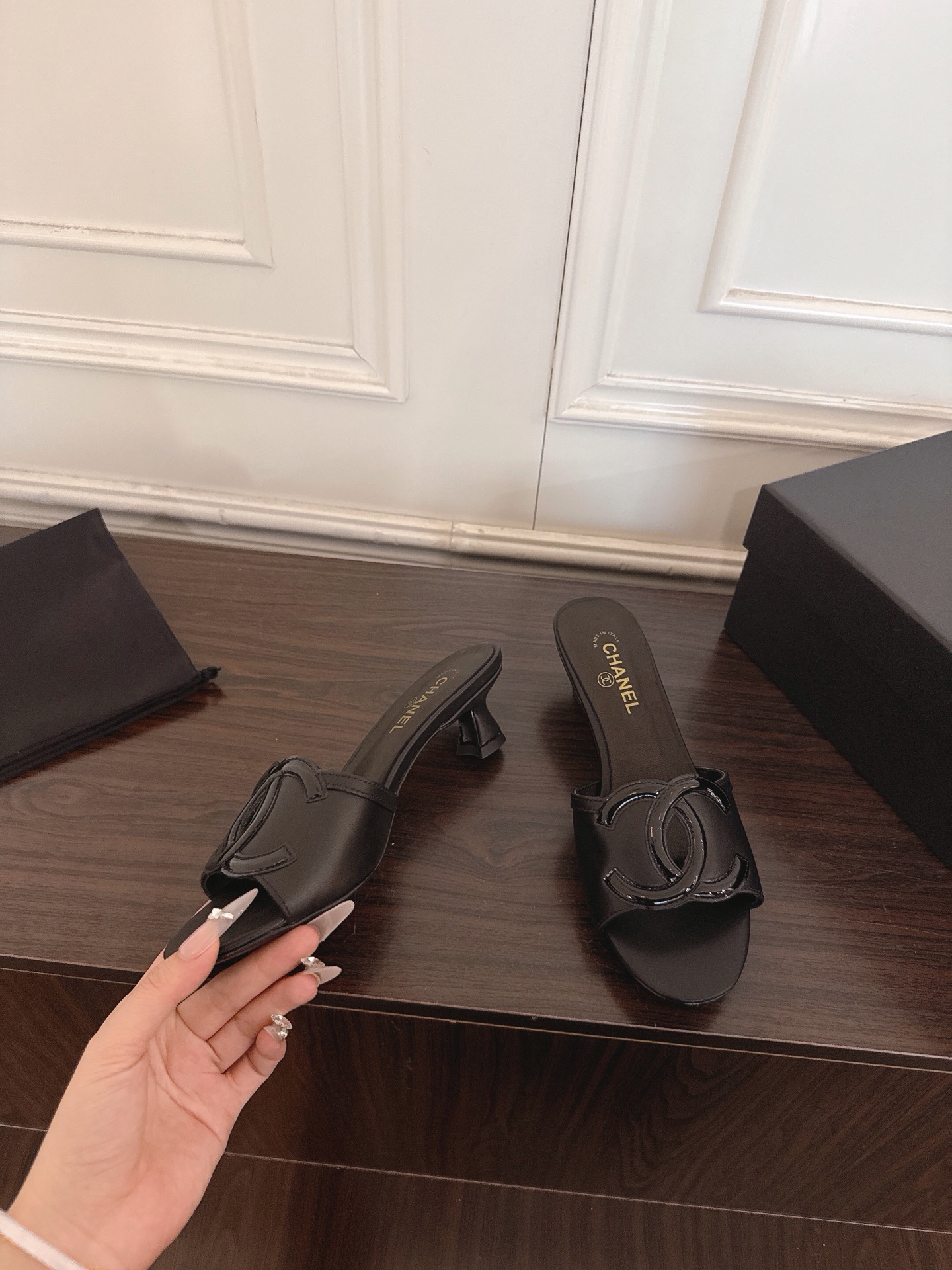 Chanel Slides