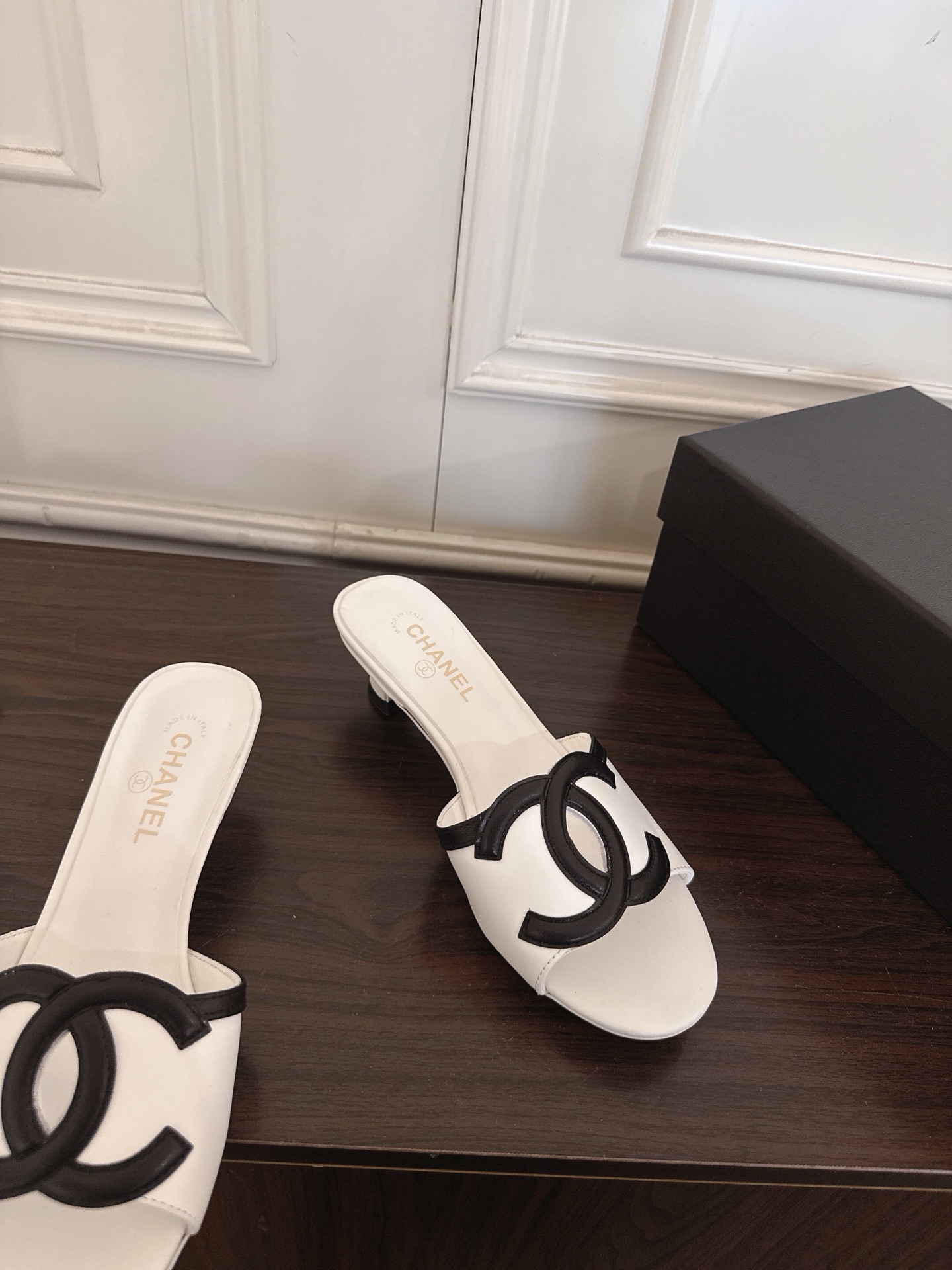 Chanel Slides