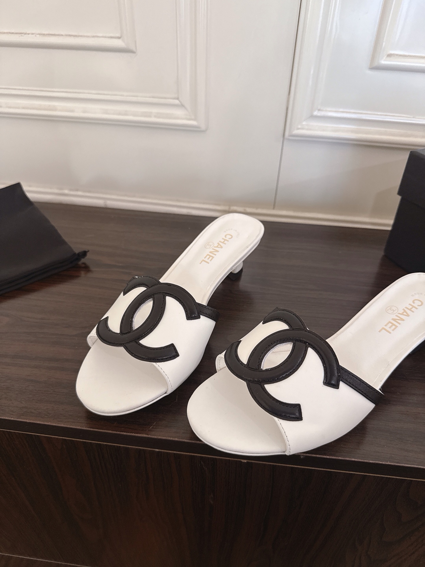 Chanel Slides