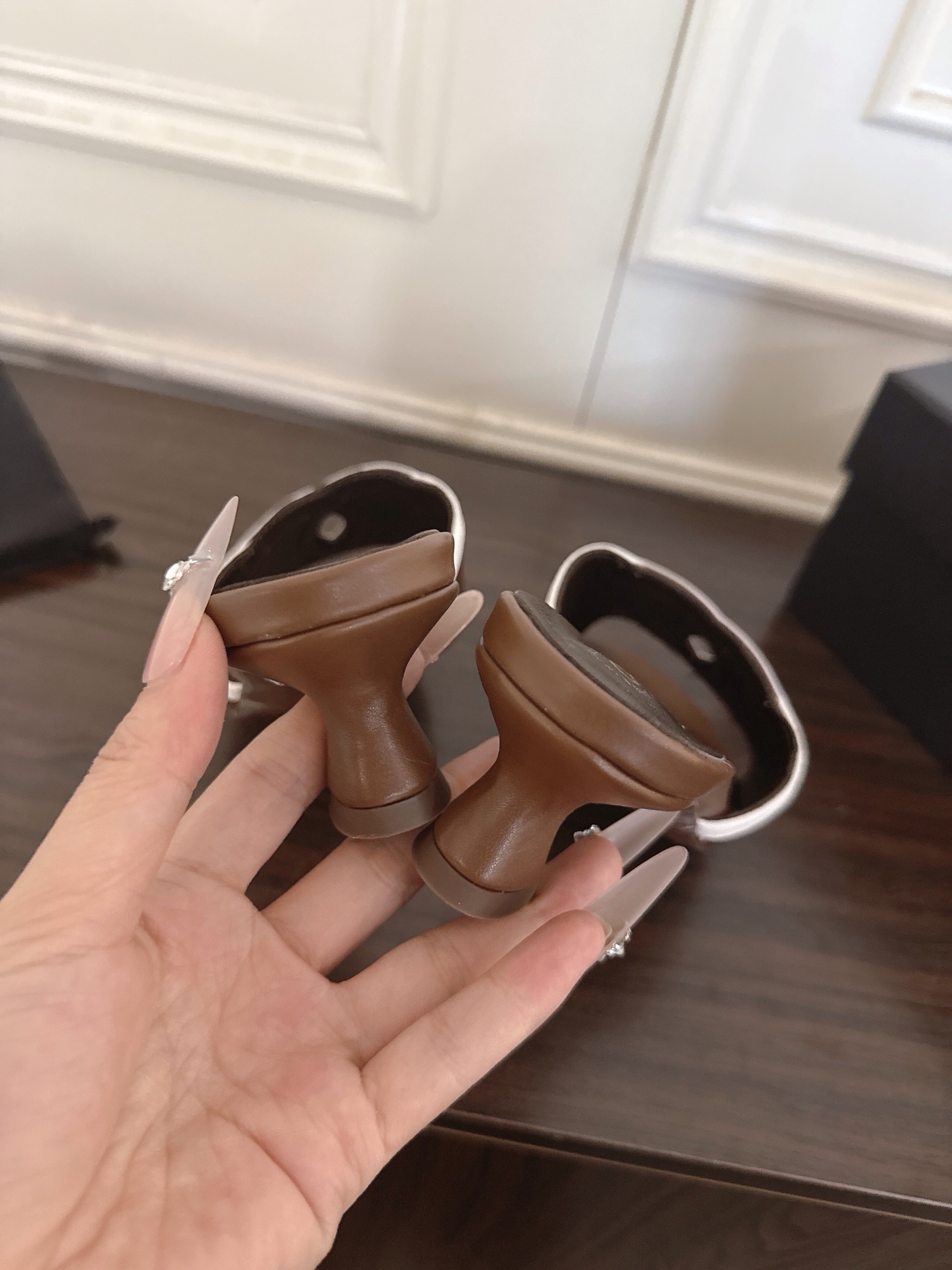 Chanel Slides