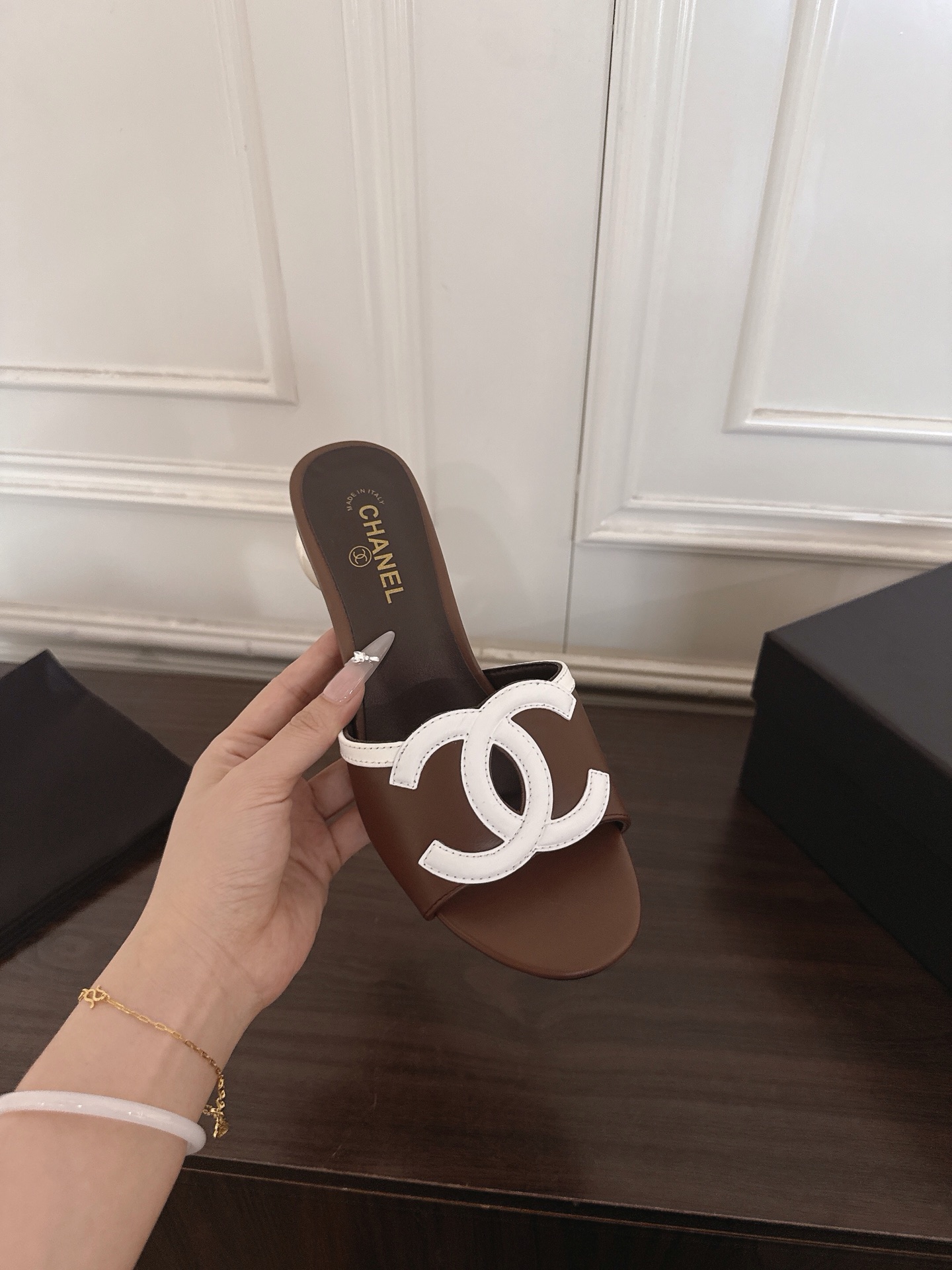 Chanel Slides