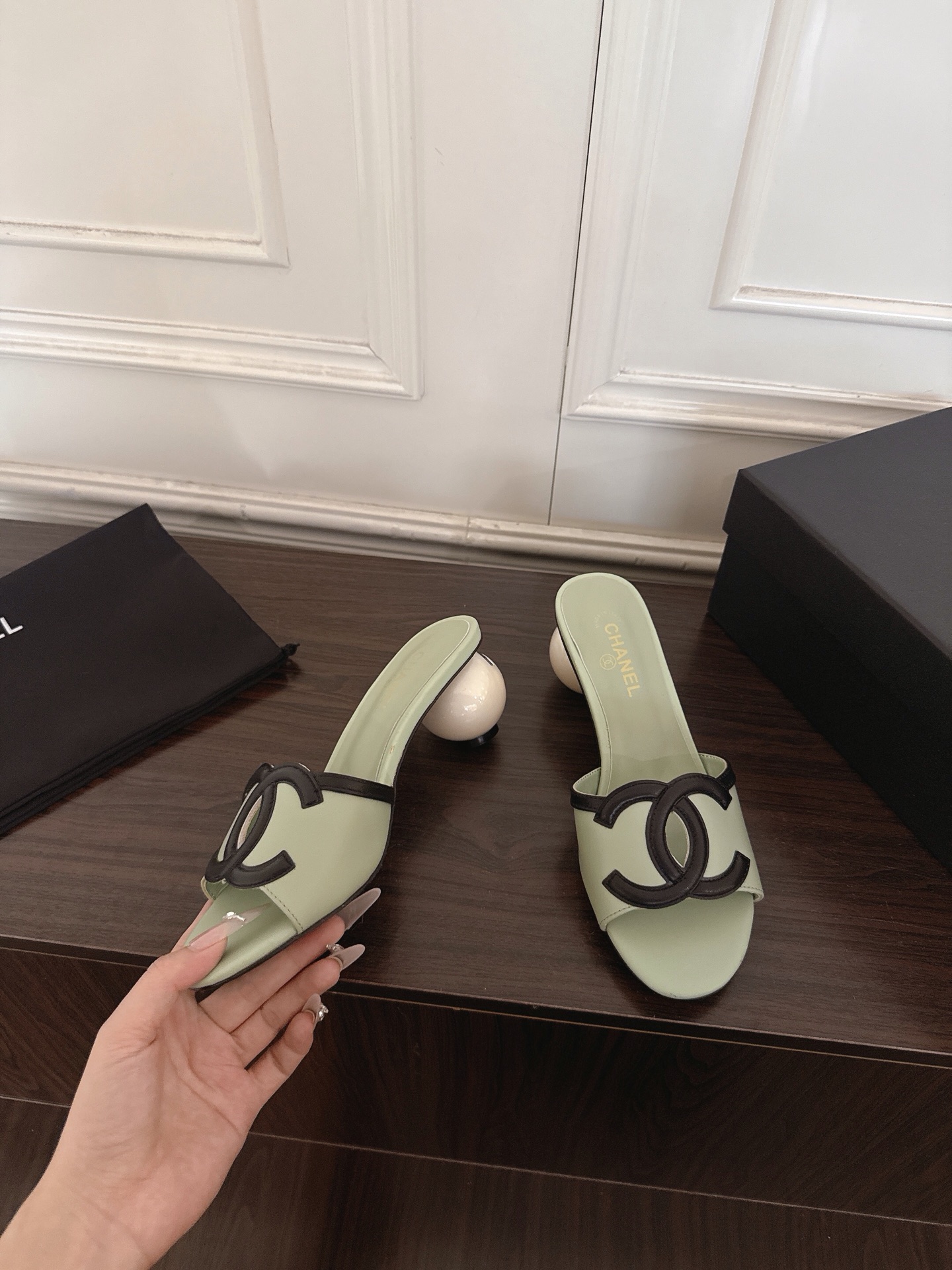 Chanel Slides