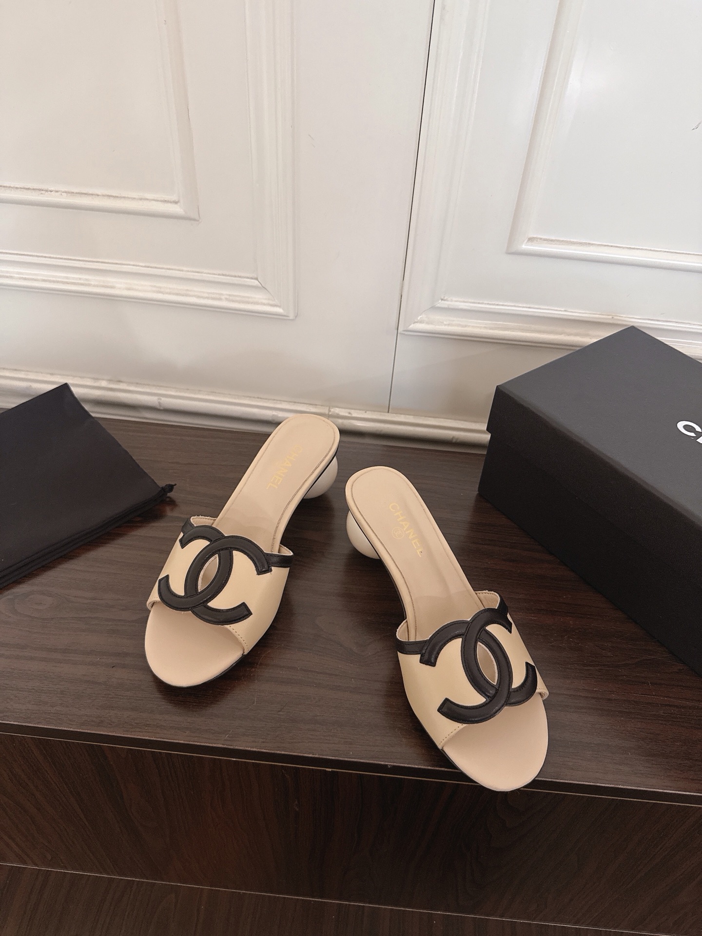 Chanel Slides